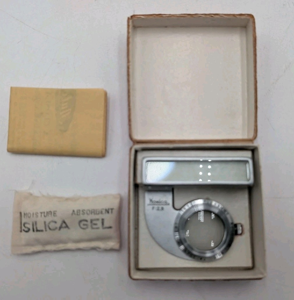 KONICA PLEASANT AUTO-UP NO.1 1M-50cm F/ 2.8 from Japan