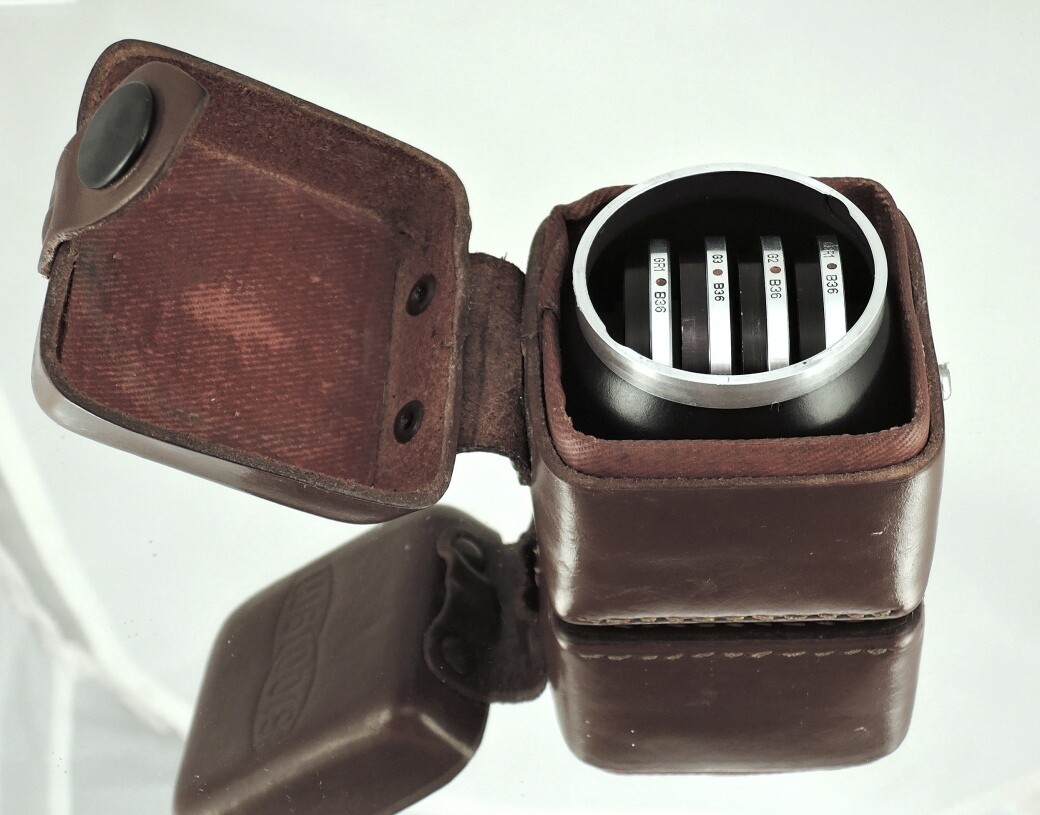 FLEXARET MEOPTA Leather box for a square lens hood B40 and four filters B36 used