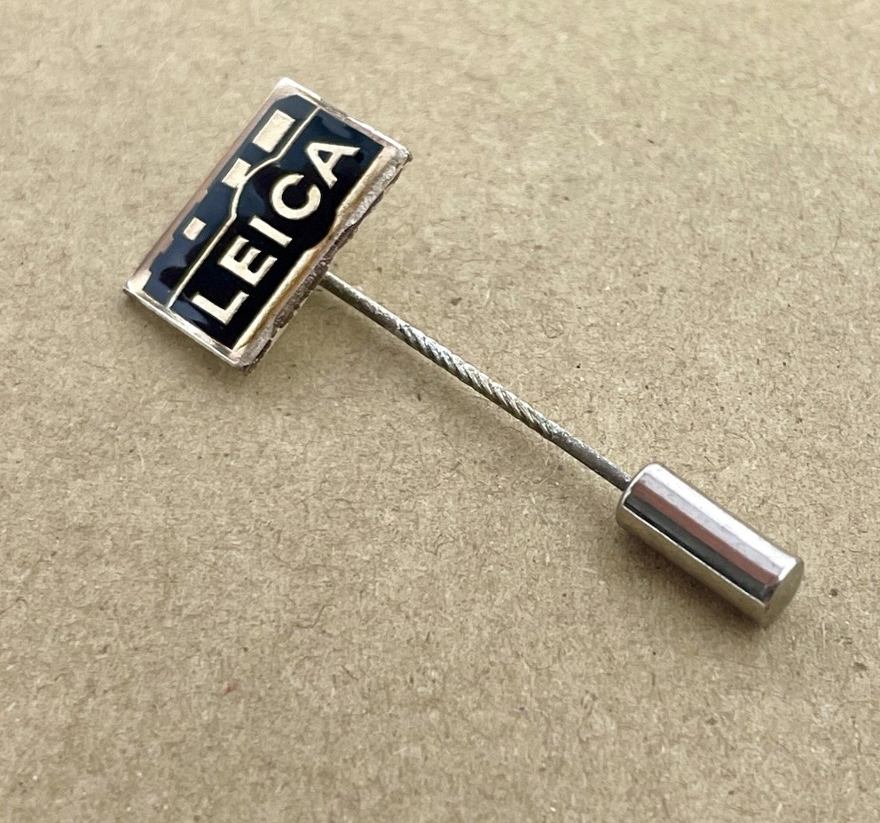 Vintage Leica Camera Hat Lapel Or Stick Pin Black Enamel Gold Tone Metal Logo