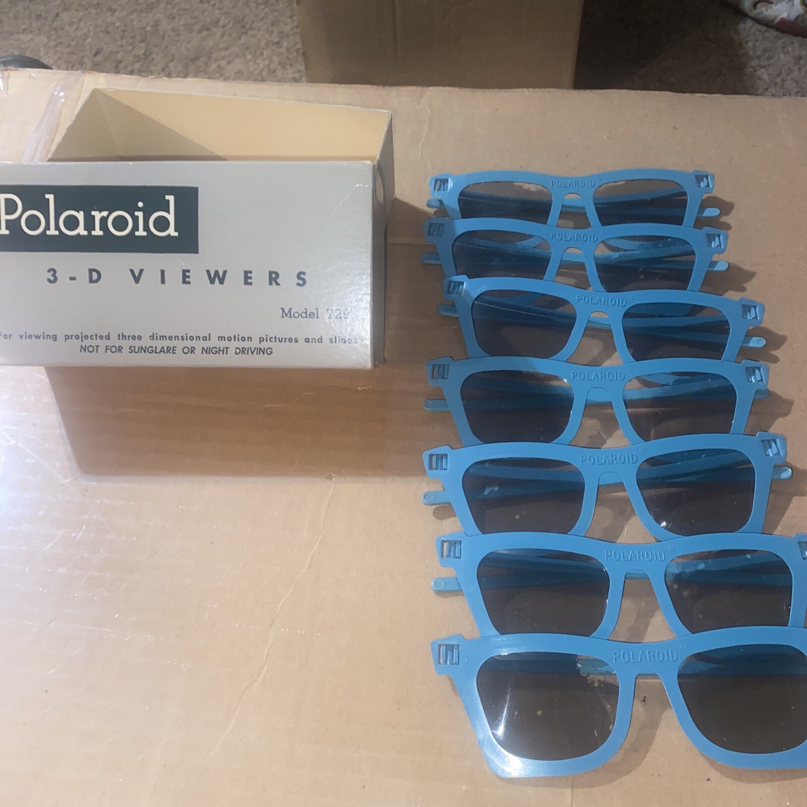 VINTAGE NIB POLAROID 3-D Viewer GLASSES 7 Pairs Per Box
