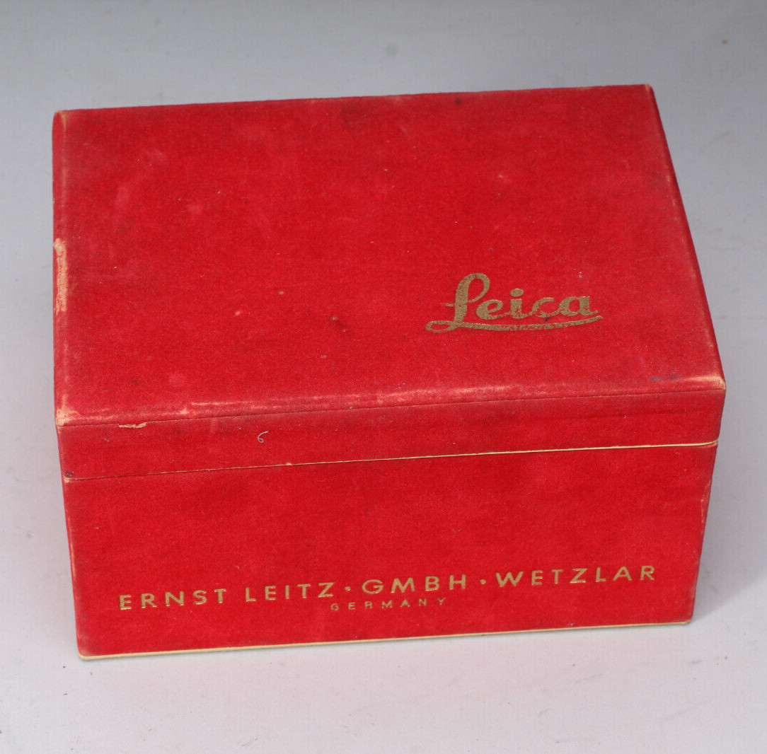 1955 LEICA M3 RED VELVET BOX WITH CAMERA AND LENS SERIAL NUMBERS