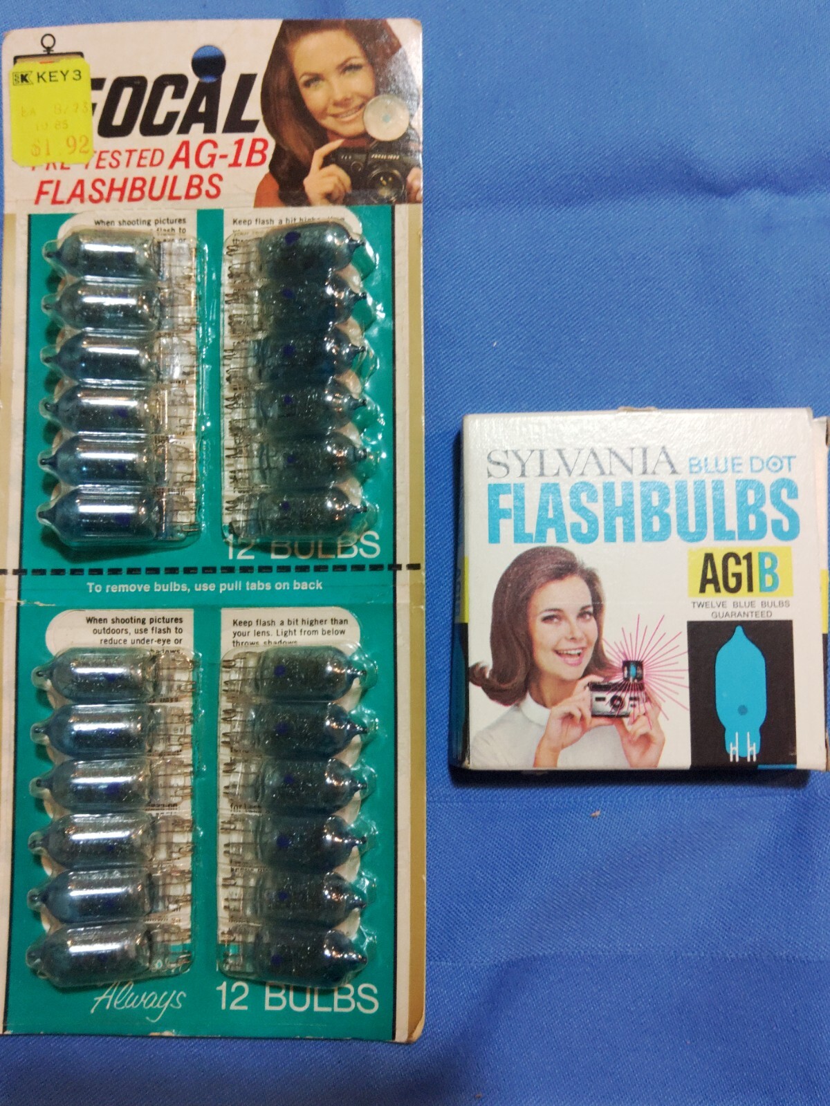 SYLVANIA Blue Dot and K-Mart Focal FLASHBULBS AG1B 33 Bulbs