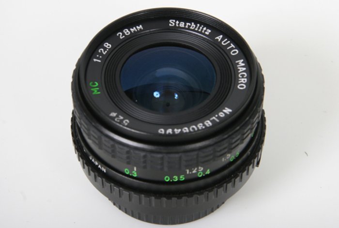 Starblitz 28mm f2.8 Wide Angle Lens – Nikon AIS Mount