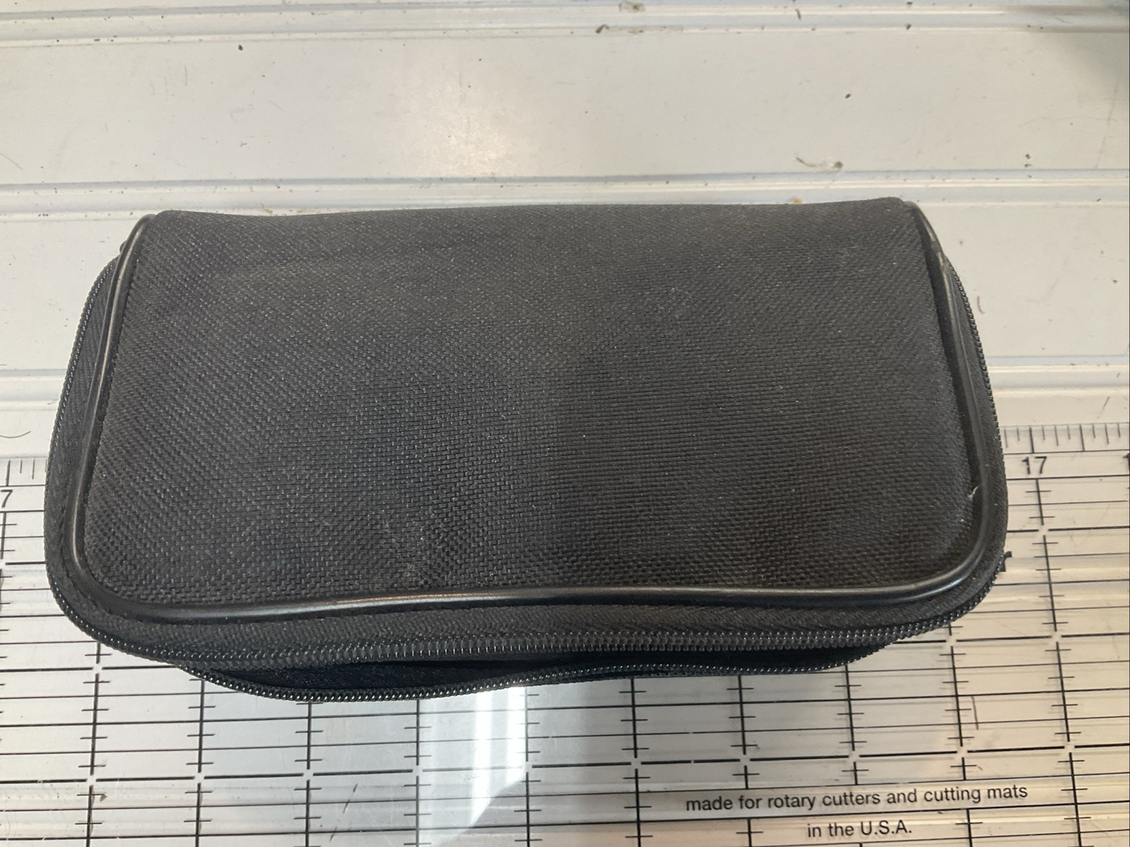 Polaroid F112 Spectra / Image Close Up Lens Attachment in Padded Case V27