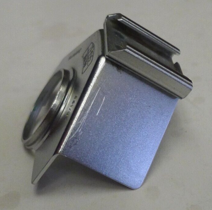 Zeiss Ikon 35mm Camera Cold Shoe Mount 861/02 for Flash – Made in Germany