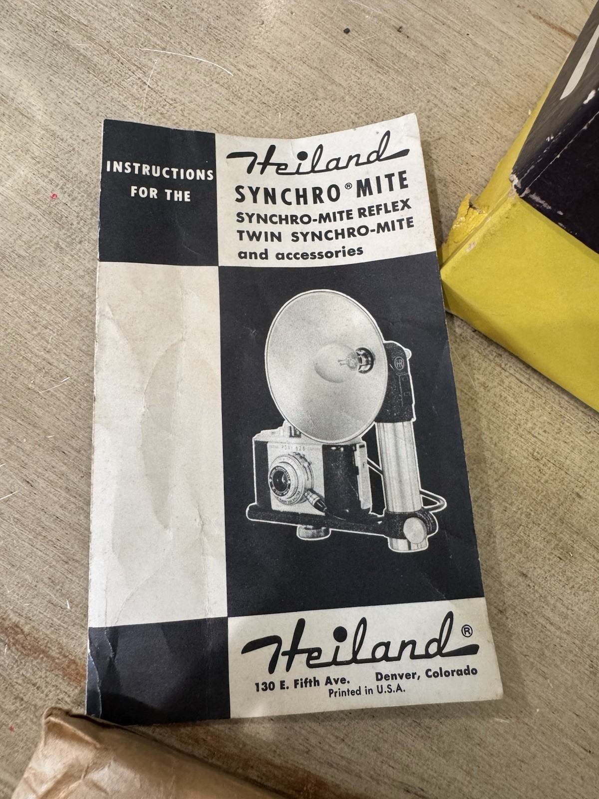Vtg 1952 HEILAND SYNCHRO-MITE FLASH Mount Original Box & Paperwork Read Look