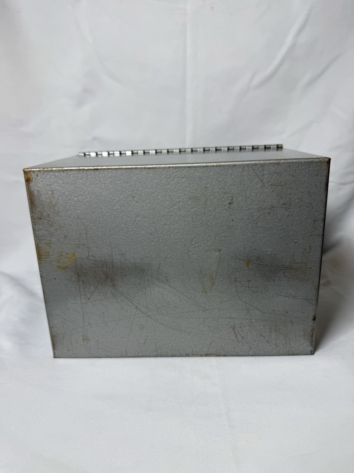 Gotham USA Vintage 12-Slot Super 8 Gray Metal Case For Reels