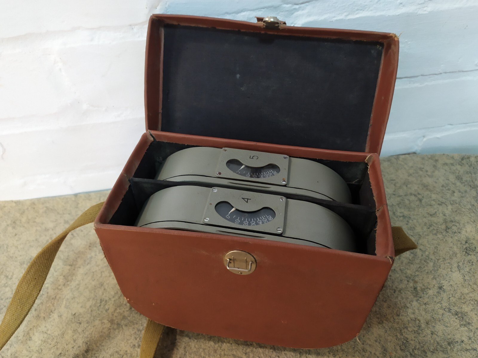 2 x Konvas Cassettes 35mm. film back holder 60m