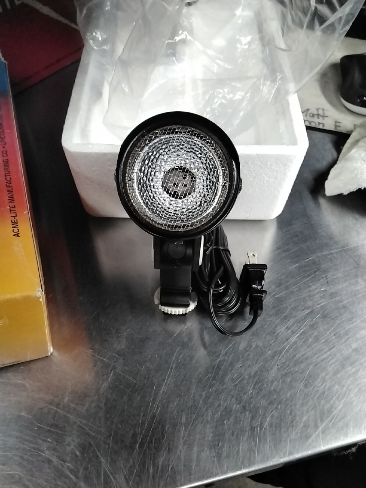NEW ACME-LITE LUMINEX CAMERA MOUTED VIDEOLITE BULB NOT INCLUDED MODEL 410