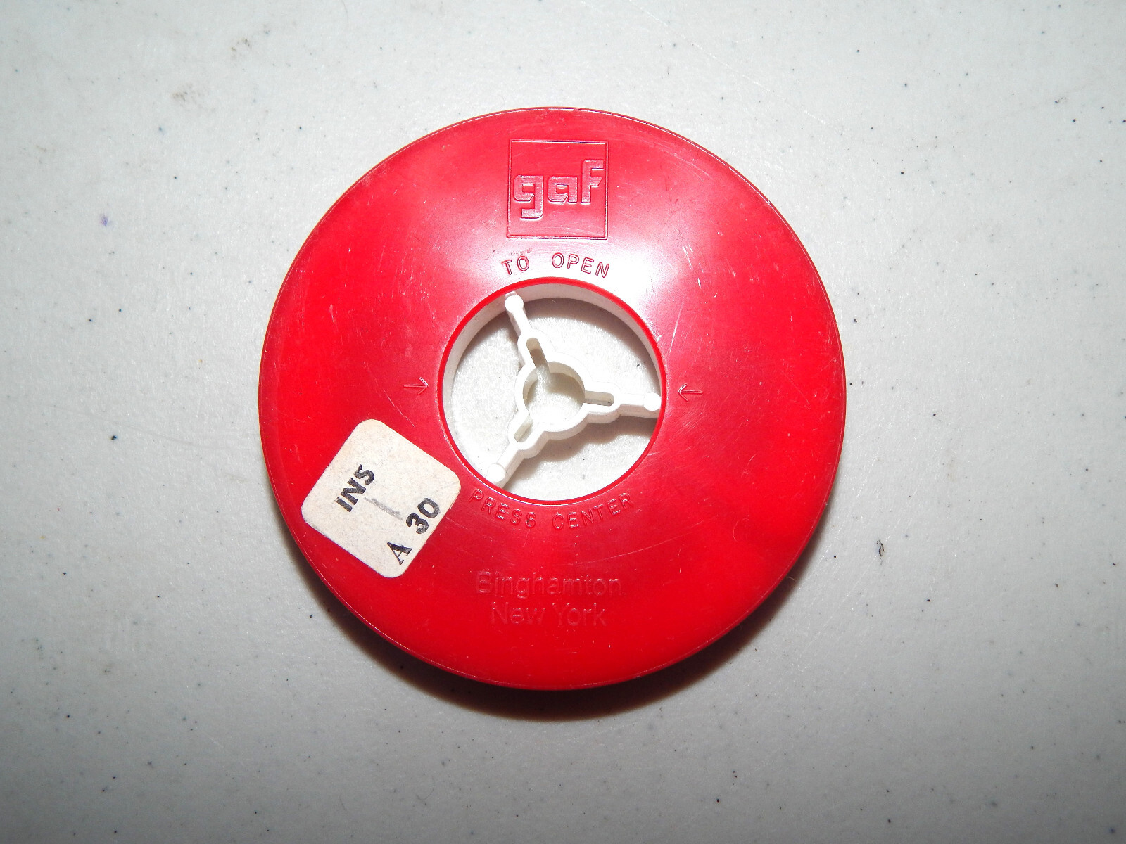 Vintage GAF Plastic Miniature Plastic Film Reel Case NO FILM 3″ (D) X 1/2″ (H)