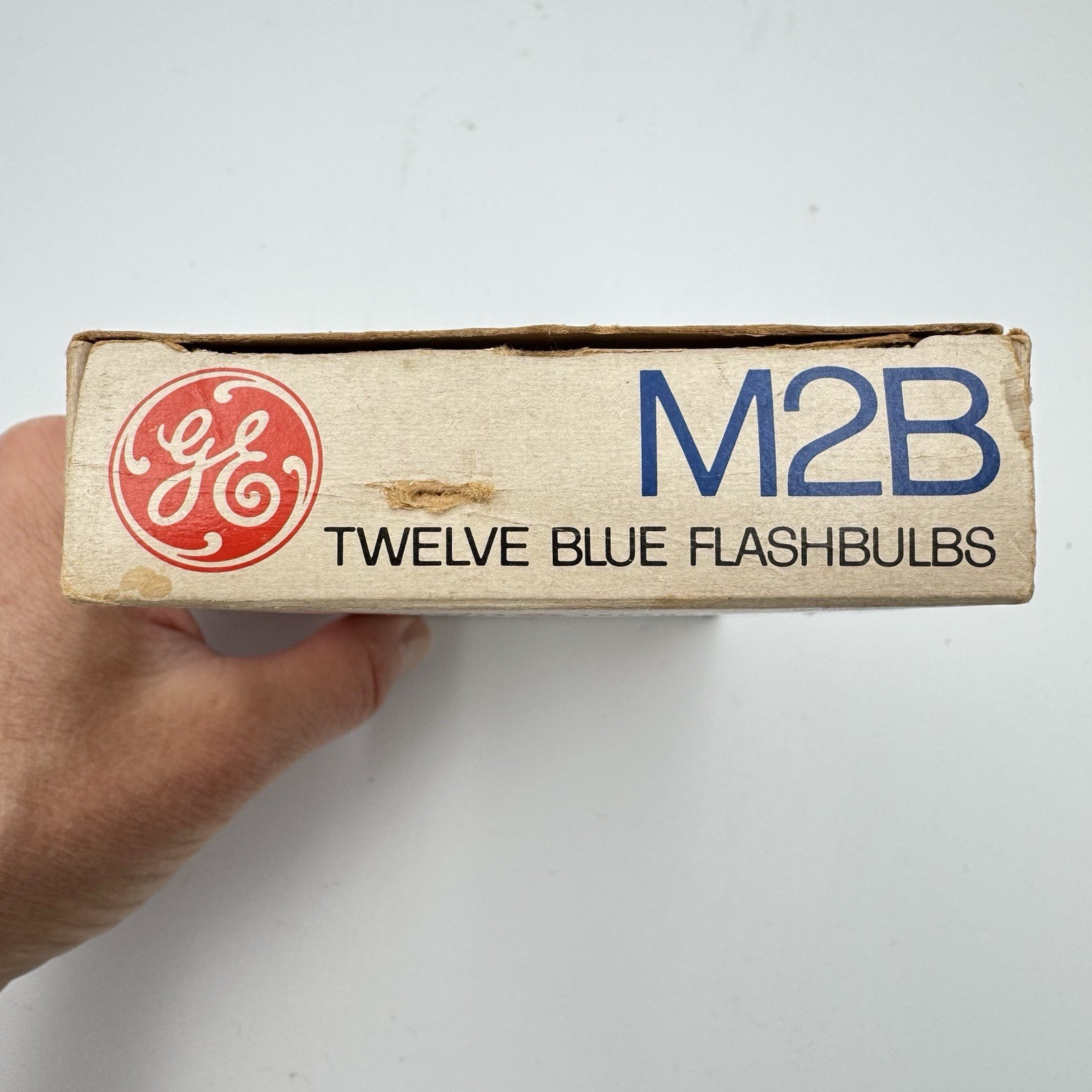 Vintage GE M2B Flashbulbs – 6 Blue Bulbs – General Electric New Old Stock