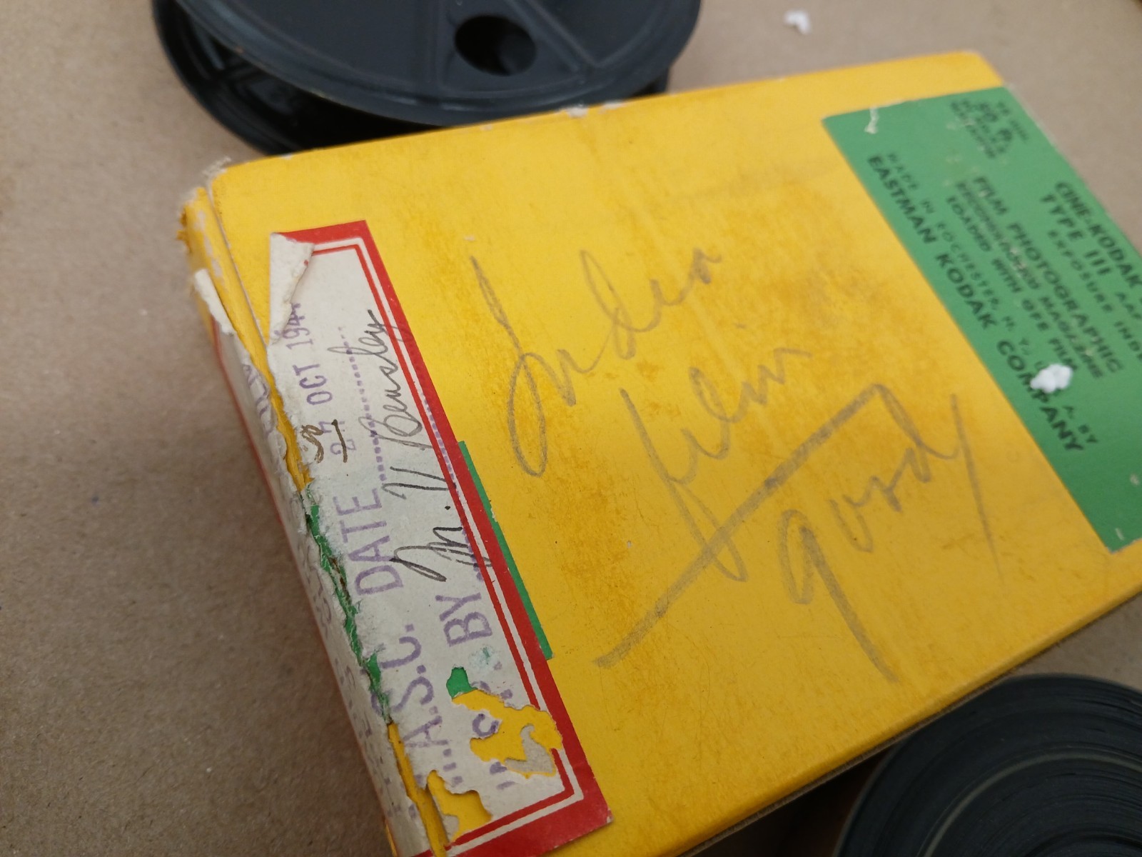 Lot of 5 Vintage 16mm Metal Film Reels with Film Early Home Movies Estate Find