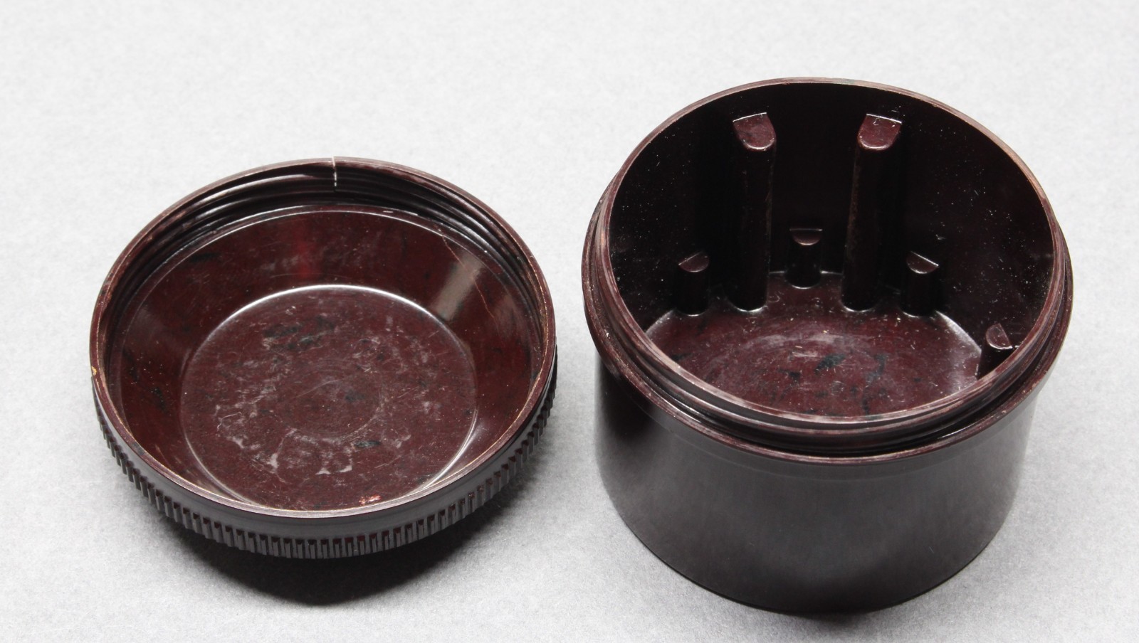 Leitz Wetzlar Dark Brown Bakelite Lens Case for Leica 5cm Elmar or Summar