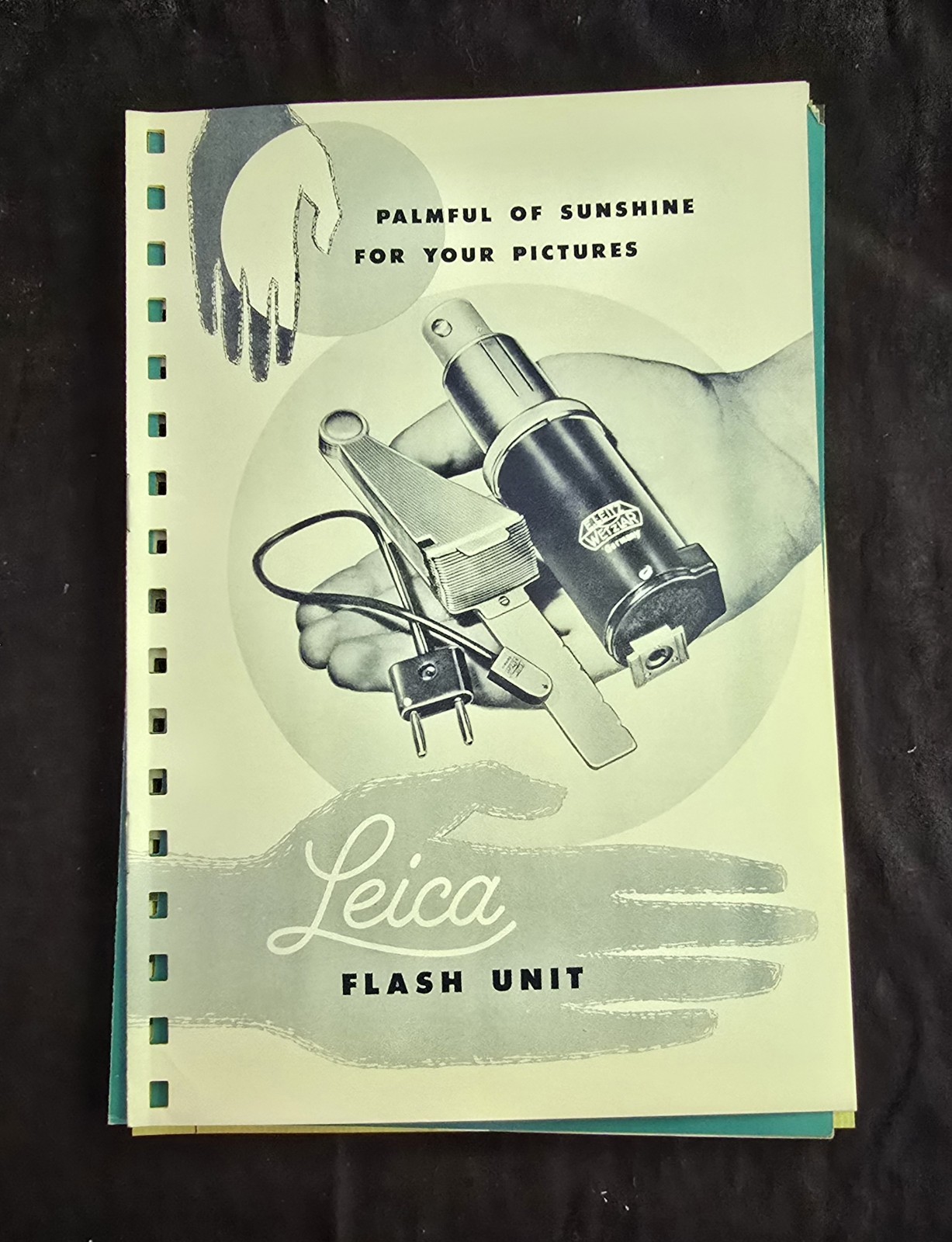 Leitz Wetzlar Synchronblitzer Flash w/ Cable & Original 1954 Manual