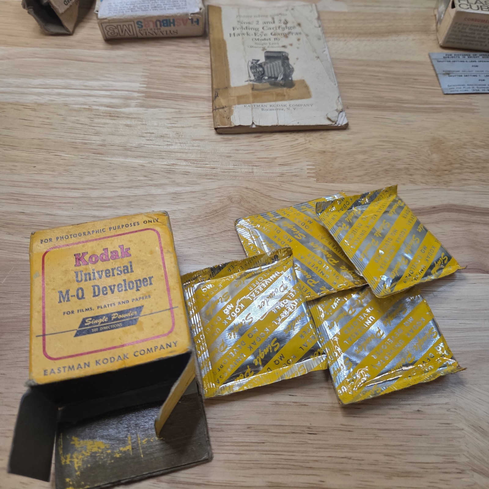 “AS IS” Vintage Photography Parts Lot: Bulbs, Camerette, FlashCubes, Kodak