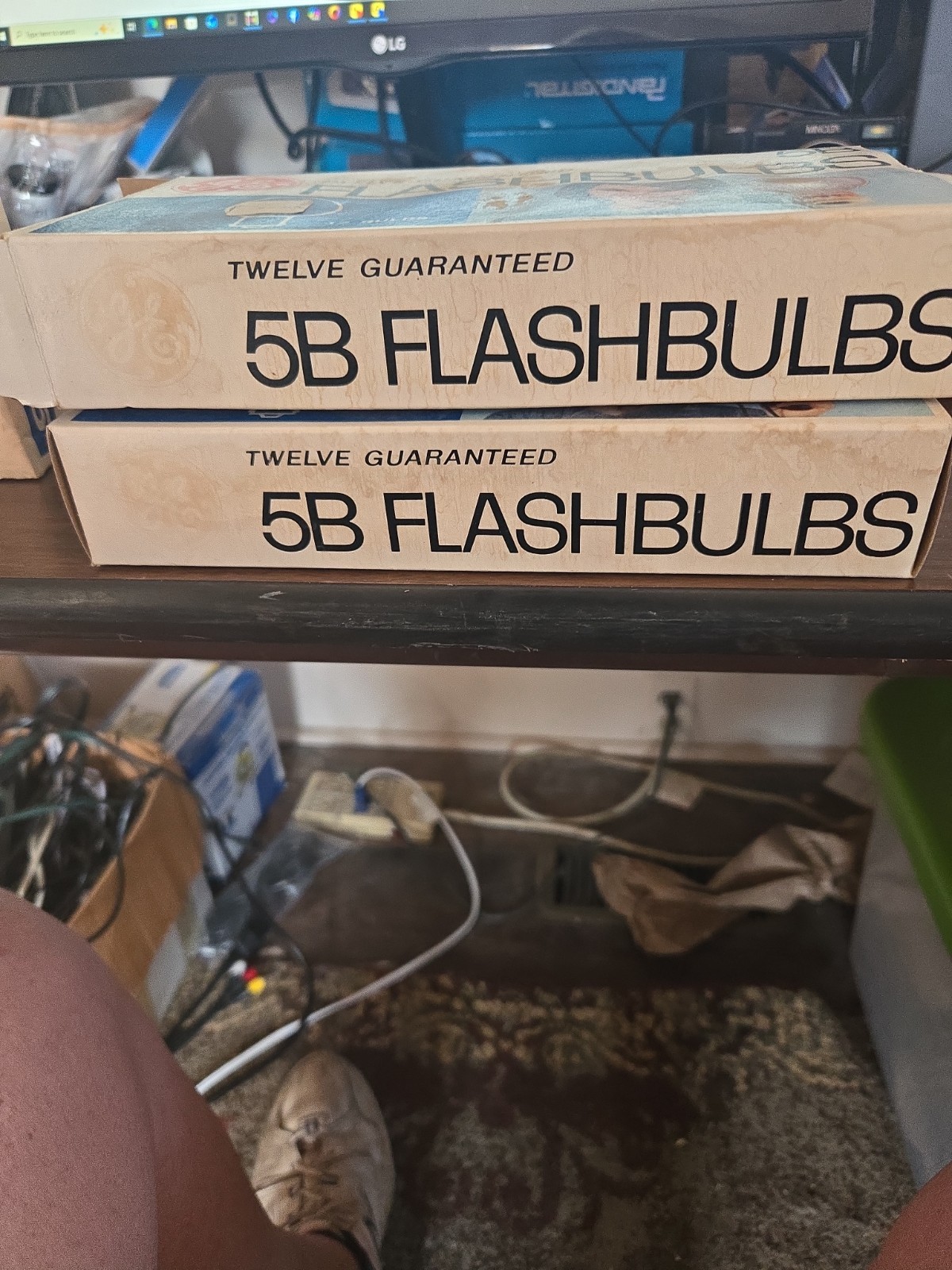 Vintage General Electric GE 5B Blue Camera Flash Bulbs 2 Box 24 Bulbs