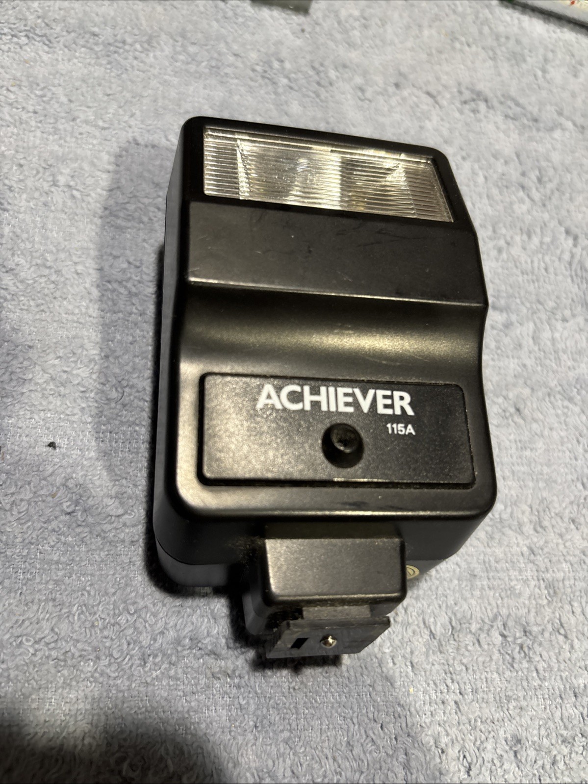 Vintage Achiever 115A Hot Shot Camera Flash Good Powers on and Test Flashes USED