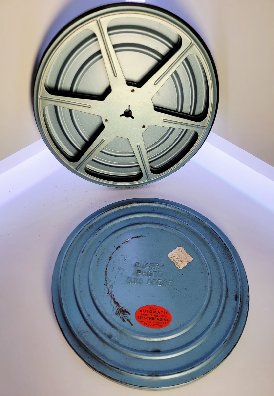 Vintage 8mm Or Super 8 Metal Film Reel Canister From 1950s Or 1960s (Empty)