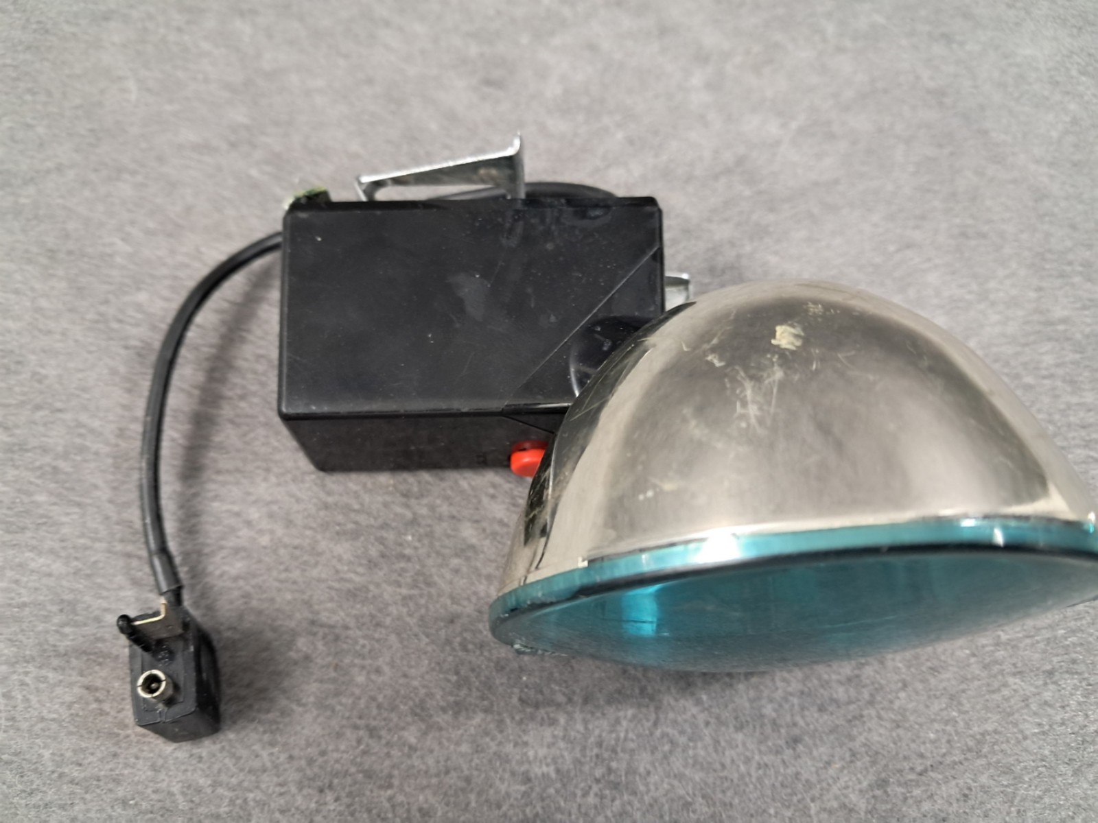 Polaroid Model 268 Flash For Land Camera, M3 Bulb, Tested, Clean, Working