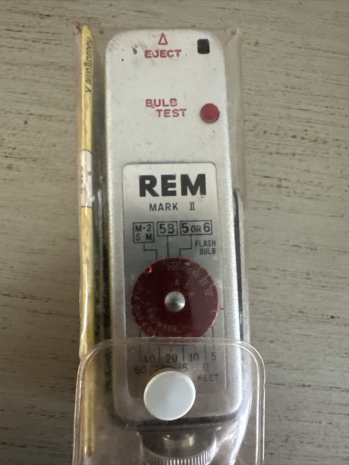 Vintage REM Marksman II Bounce Flash Bulb Test
