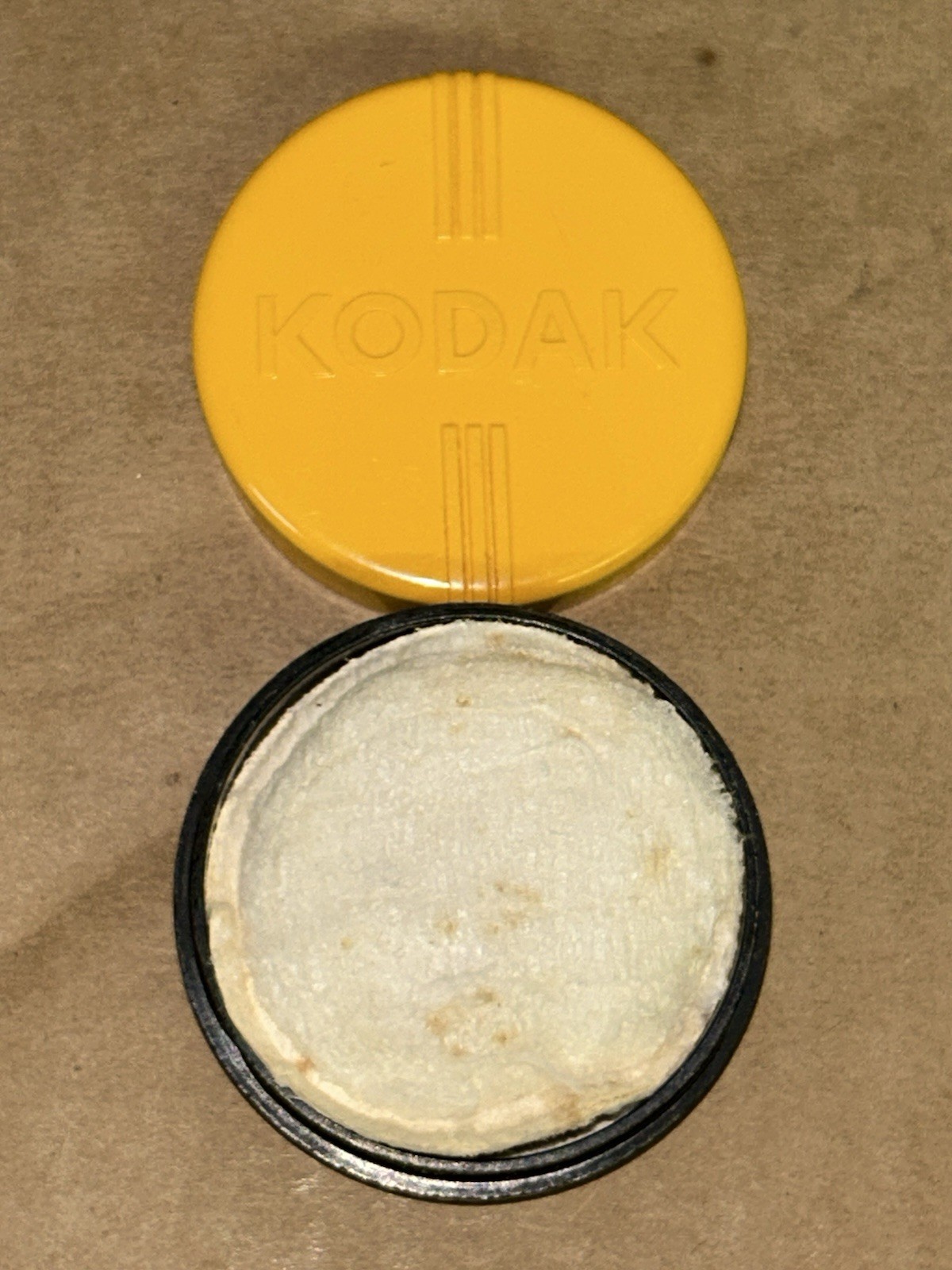 Vintage Kodak Wratten Aero 2 Series VI(6) K2 Filter Yellow w/ Original Case