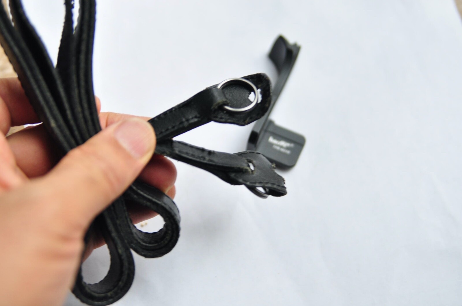 Leica Strap and Haoge M24B thumbs Up grip for Leica Typ M240,M240P,MTyp262