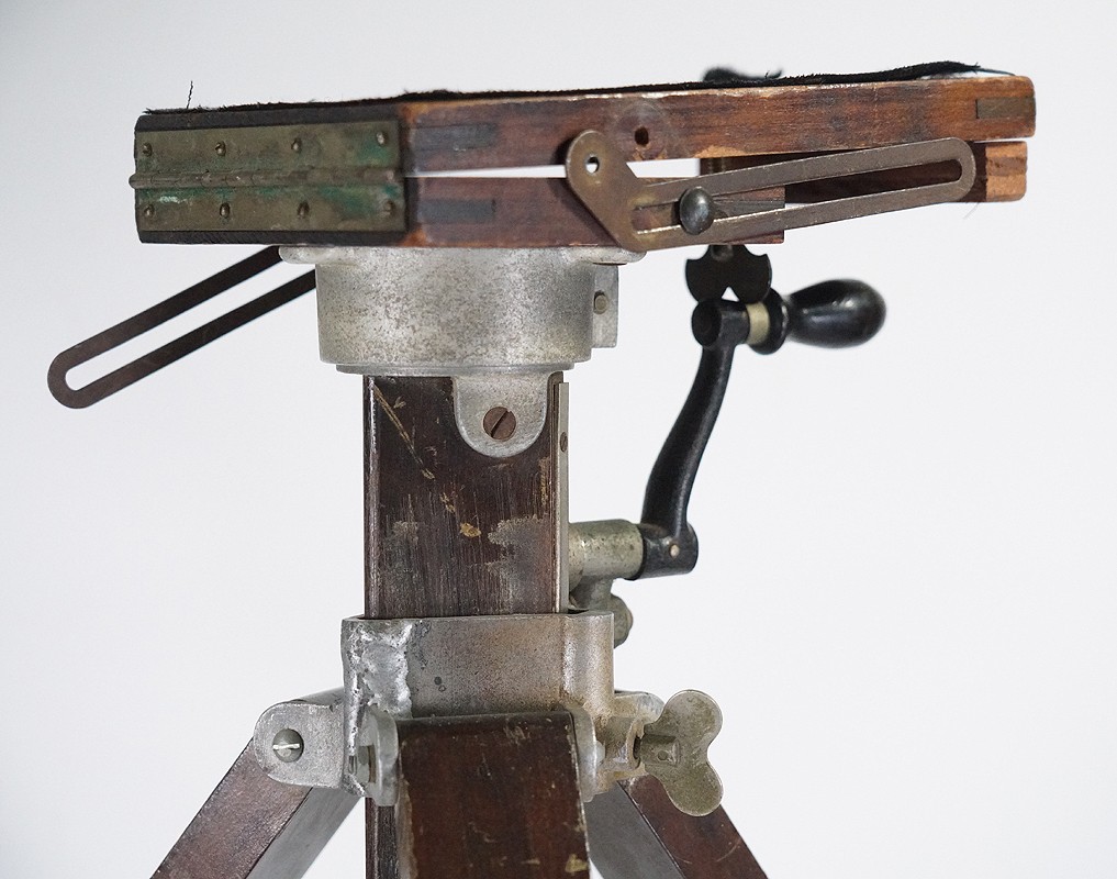 AGFA ANSCO WOODEN TRIPOD WITH PLATFORM HEAD, VINTAGE CAMERA/227463