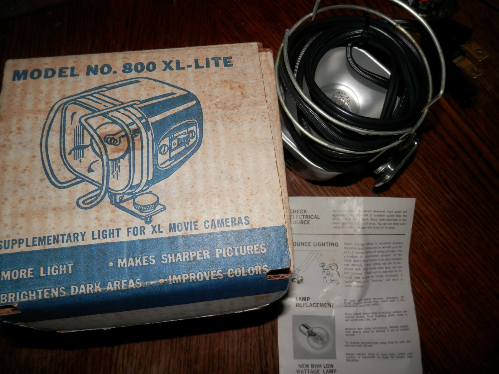 Vintage Acme Lite Movie or Video Cameras Model No. 800 XL-Lite
