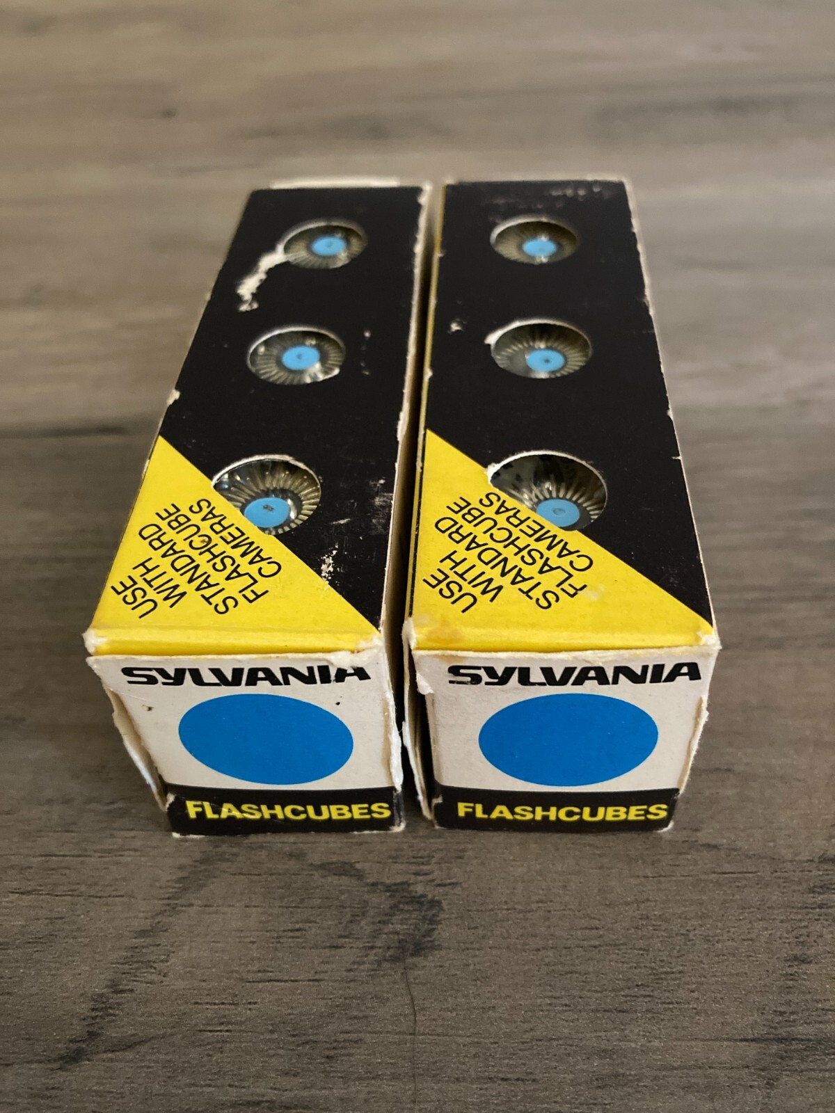 Lot of 2 Packs Sylvania Blue Dot Camera Flash Cubes 3-Pack 12 Flashes