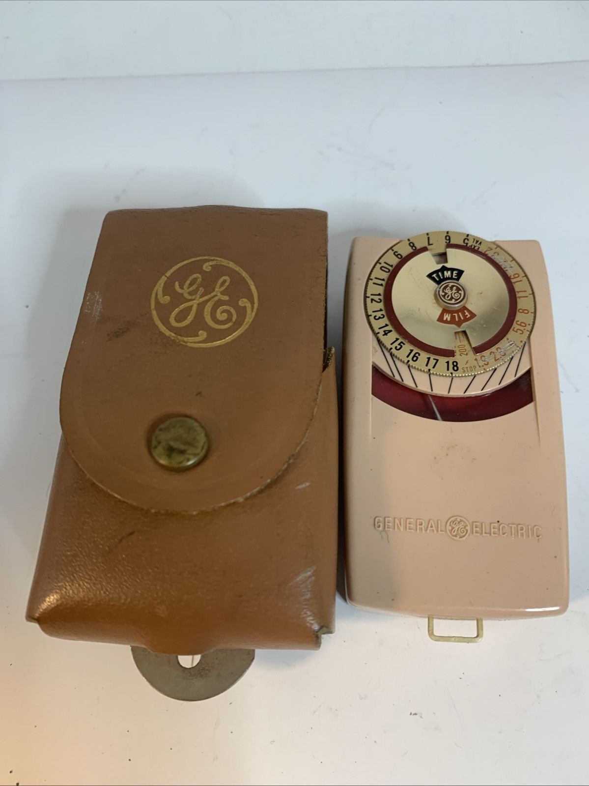 Vintage 1957 General Electric GE Mascot II Exposure Meter Type PR-35 & Case