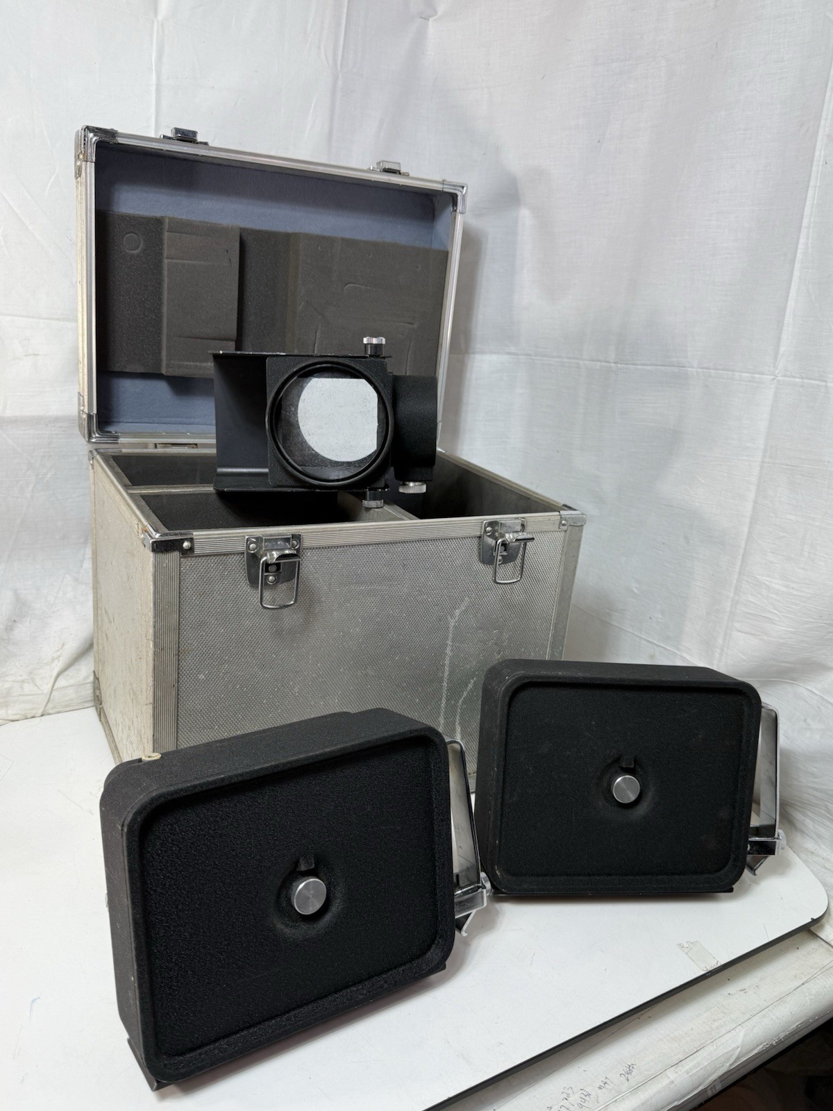 Vintage 16mm Film Camera Accessory Lot 400ft Magazines Viewfinder Flight Case