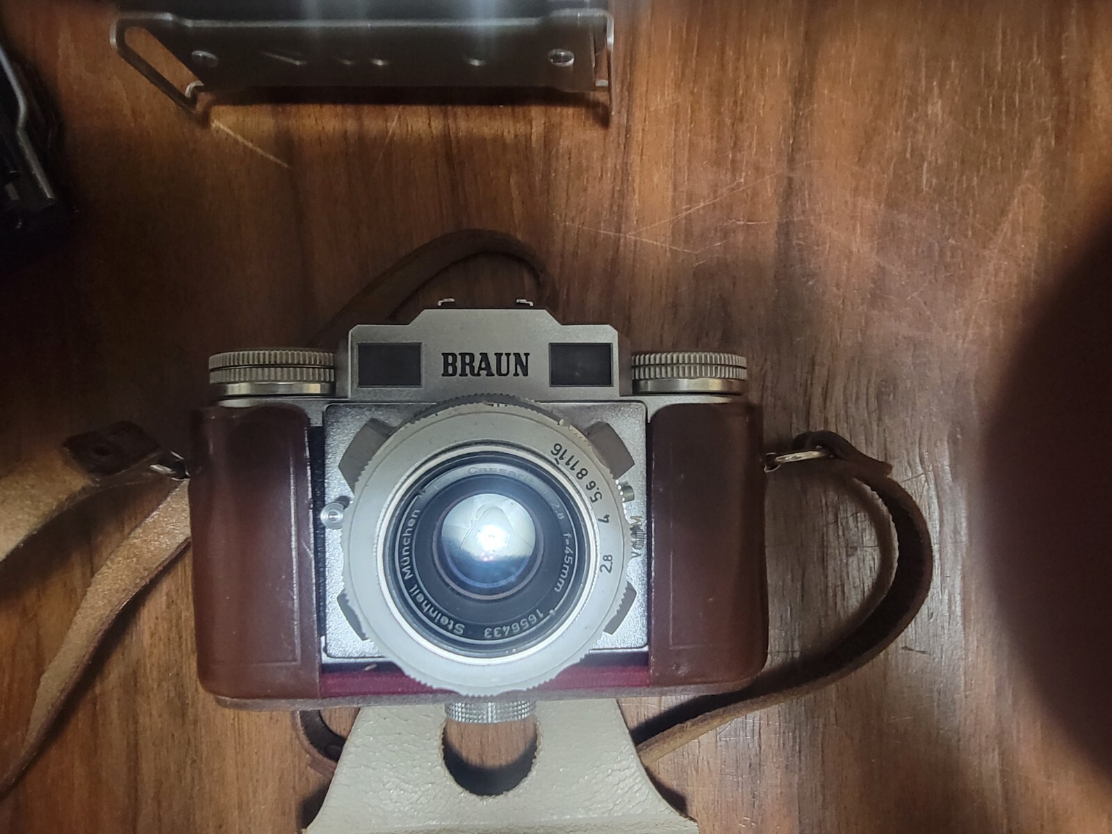 vintage camera and flash lot with leather case
