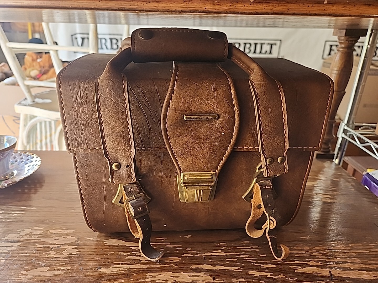 Vintage Leather Tucky Camera bag Hard Case With 2 Lenses And Flash