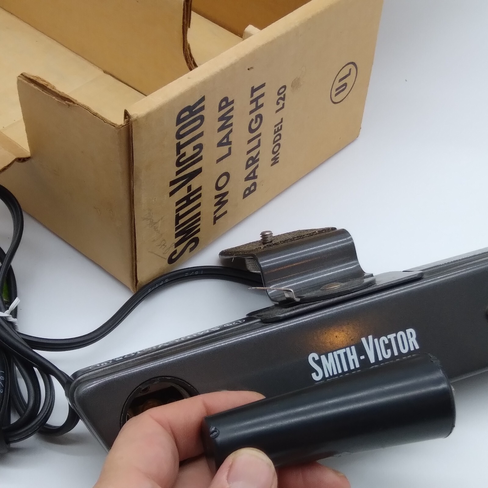 Vintage Smith-Victor L20 Two Lamp Movie Photographic Studio Barlight Photo Light