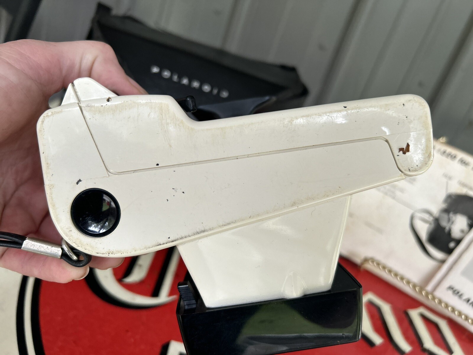 1965 -Polaroid Swinger Model 20 Instant Film Land Camera – Original Casing