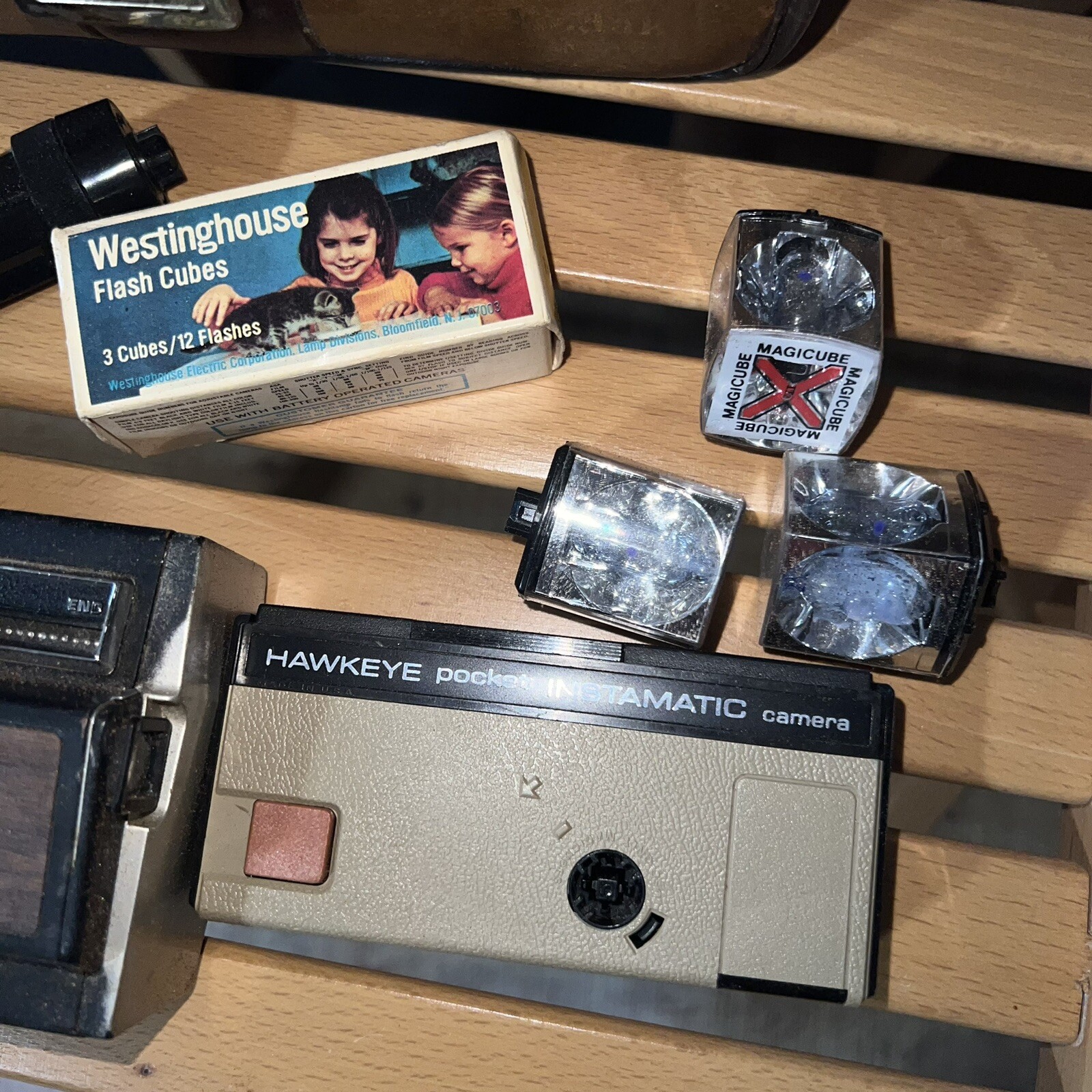 Vintage Camera Lot Bell & Howell Comax Lens Hawkeye Instamatic 110 Flash 423