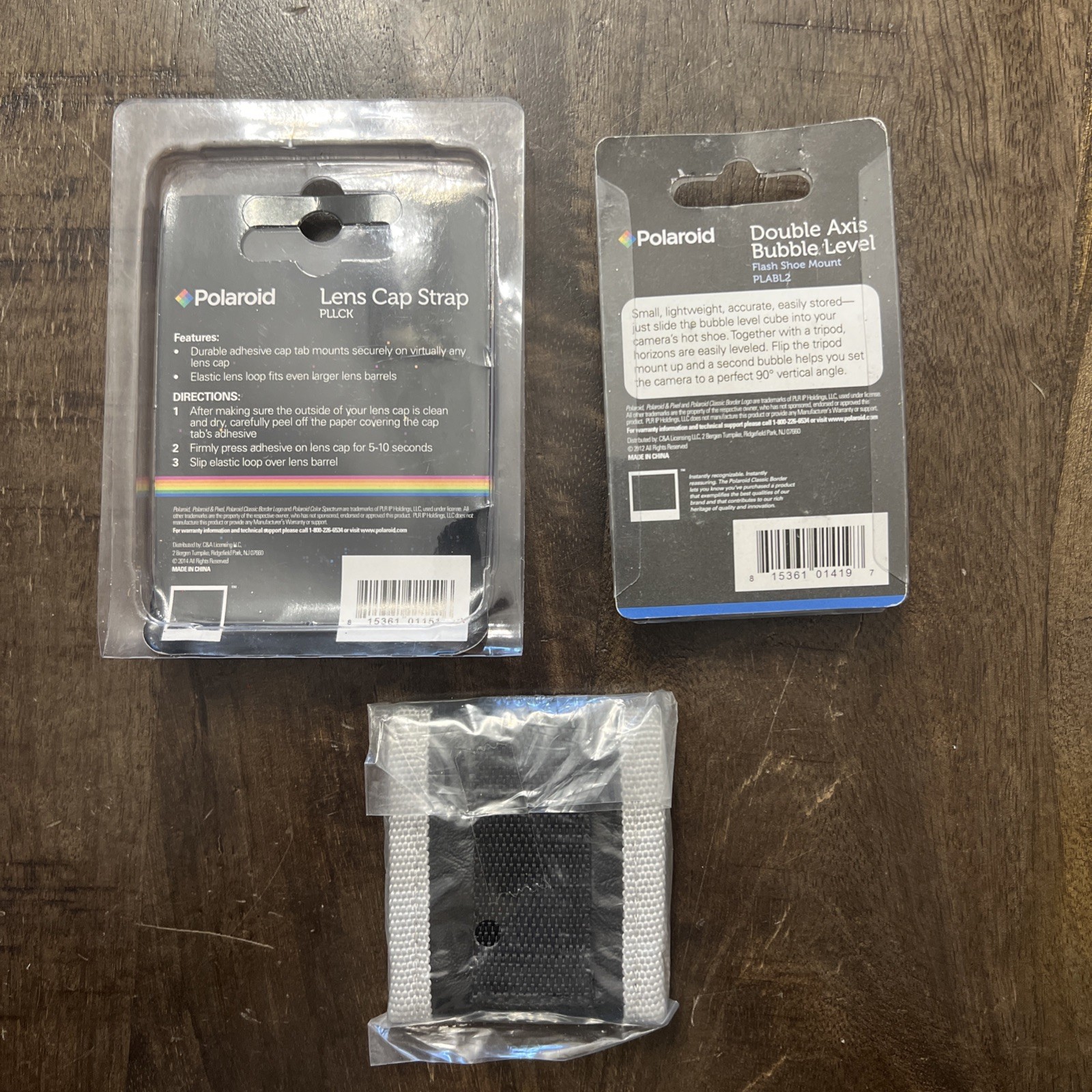 Polaroid Accessory Pack, Lens Cap Strap, Bubble Level (2x), & Memory Card Wallet