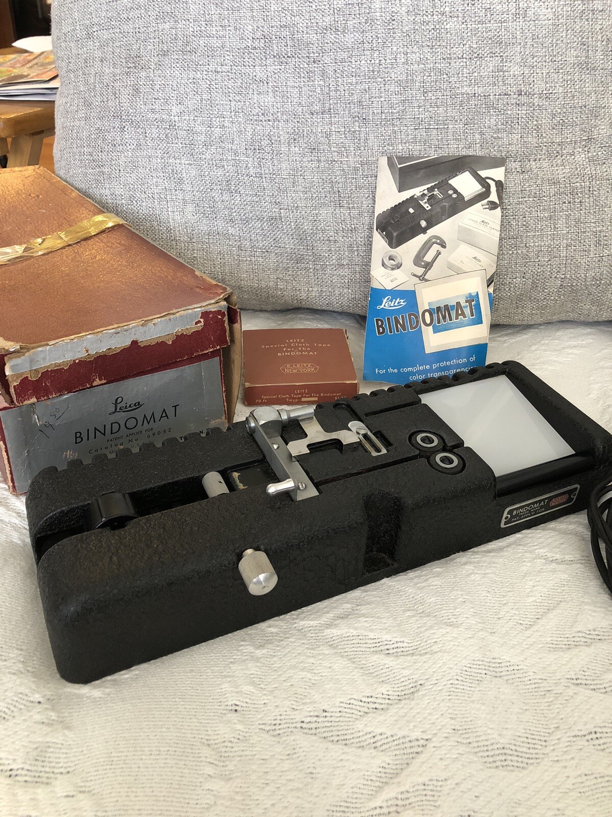 Leica Bindomat #69052 Leitz NY Lighted Slide Cutting and Mounting Tool USED
