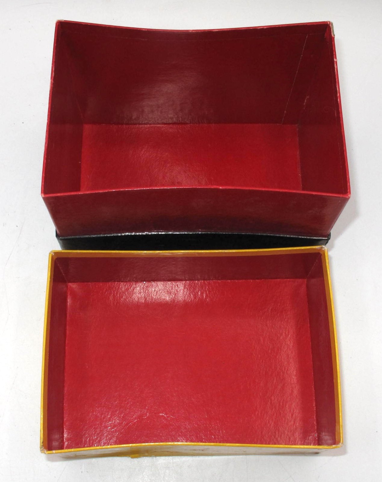 *RARE* BRIGHT YELLOW & RED IHAGEE EXAKTA VX CAMERA BOX-EMPTY