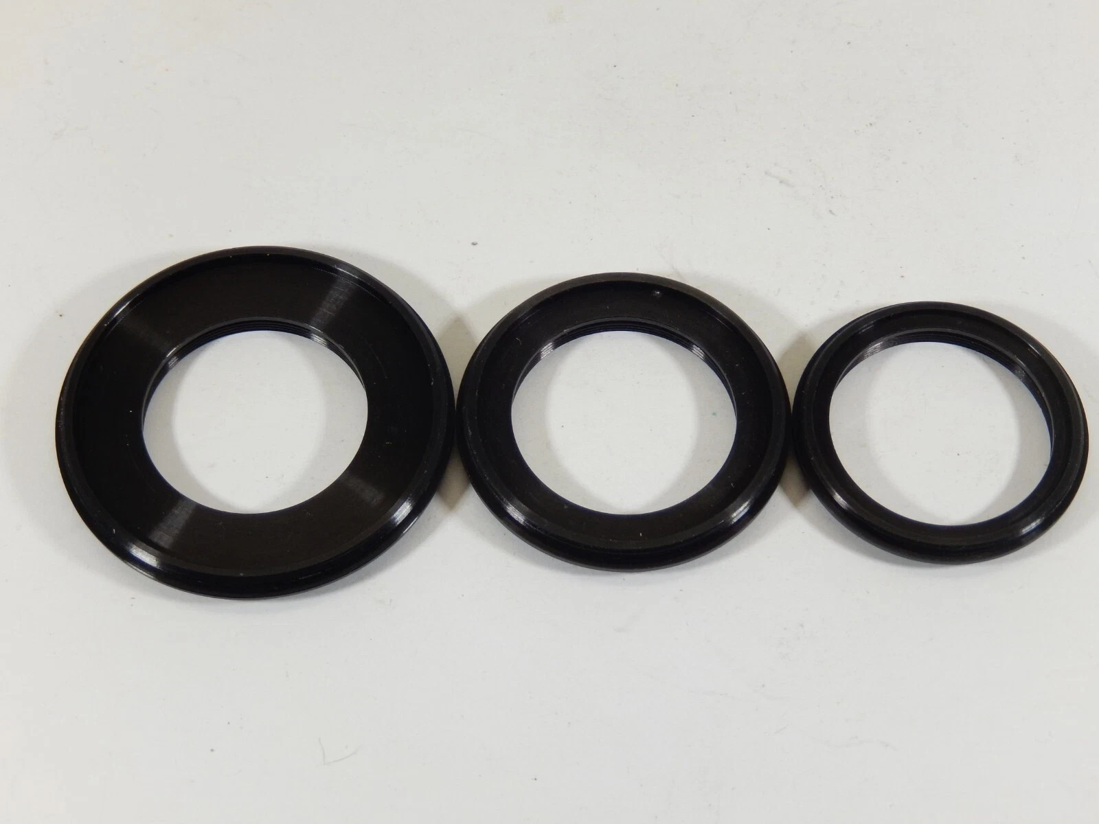 VINTAGE UNKNOWN JAPAN 55MM 46MM 40.5MM V LENS ADAPTER SET