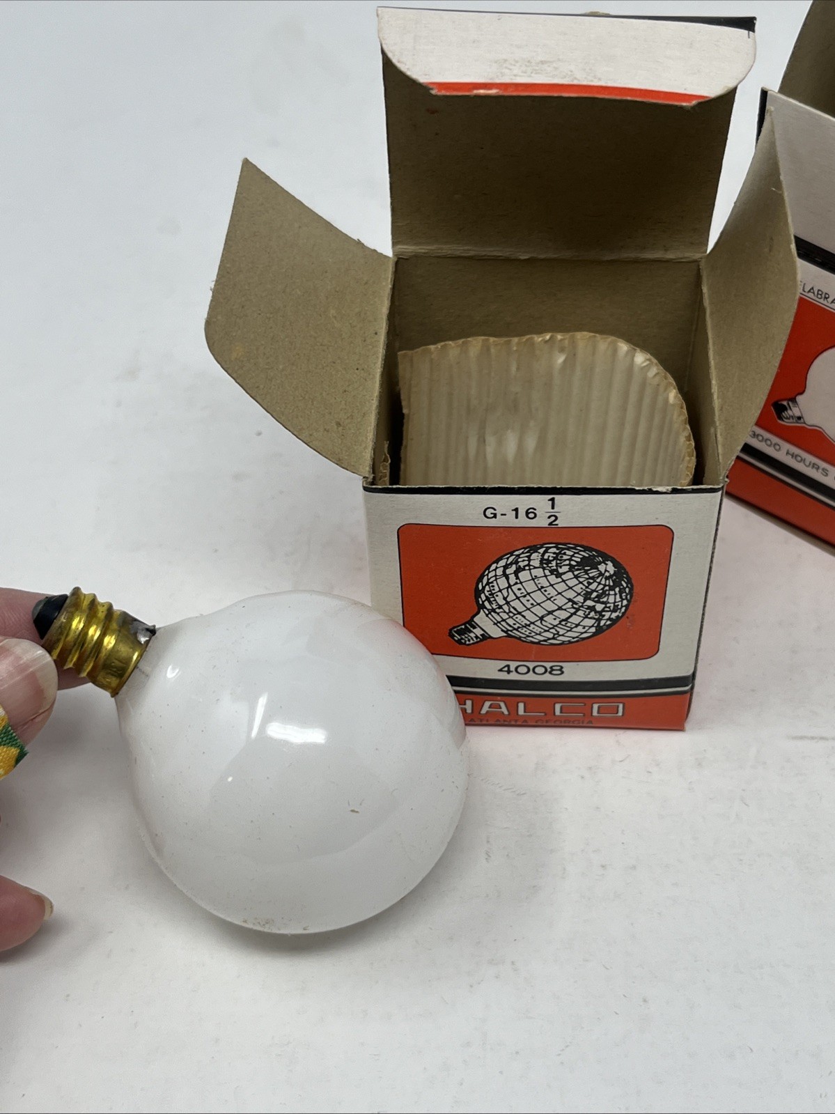 Vintage HALCO flash bulbs – G-16 1/2, model 4008 Lot Of 2