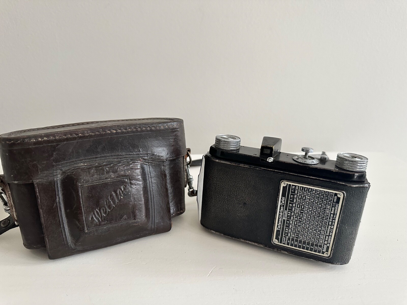 Rare WWII Welta Weltix Compur Munchen Cassar Camera & Leather Case