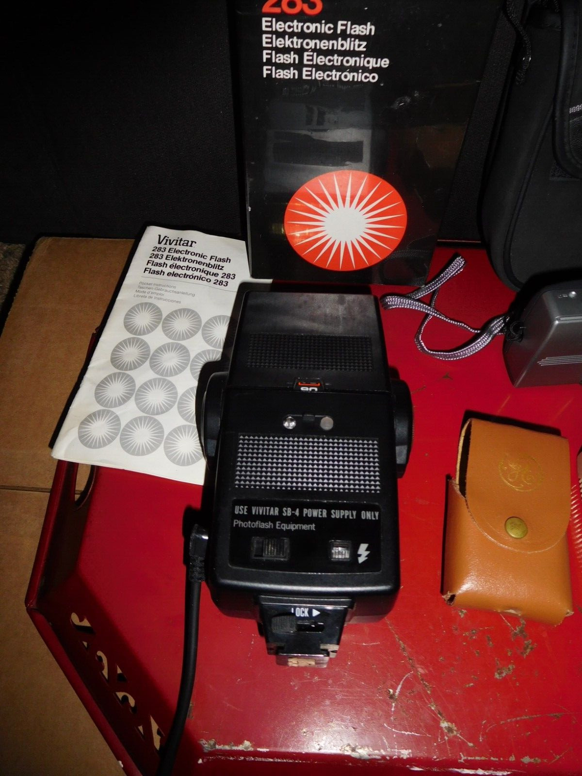 Vtg lot of photographic equipment Vivitar 283 Nikon A20, GE Mascot meter CLEAN