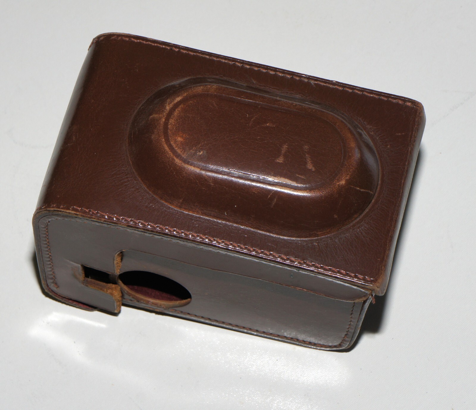 EXC+ Case from ZEISS IKON IKOFLEX TLR camera Nice condition.