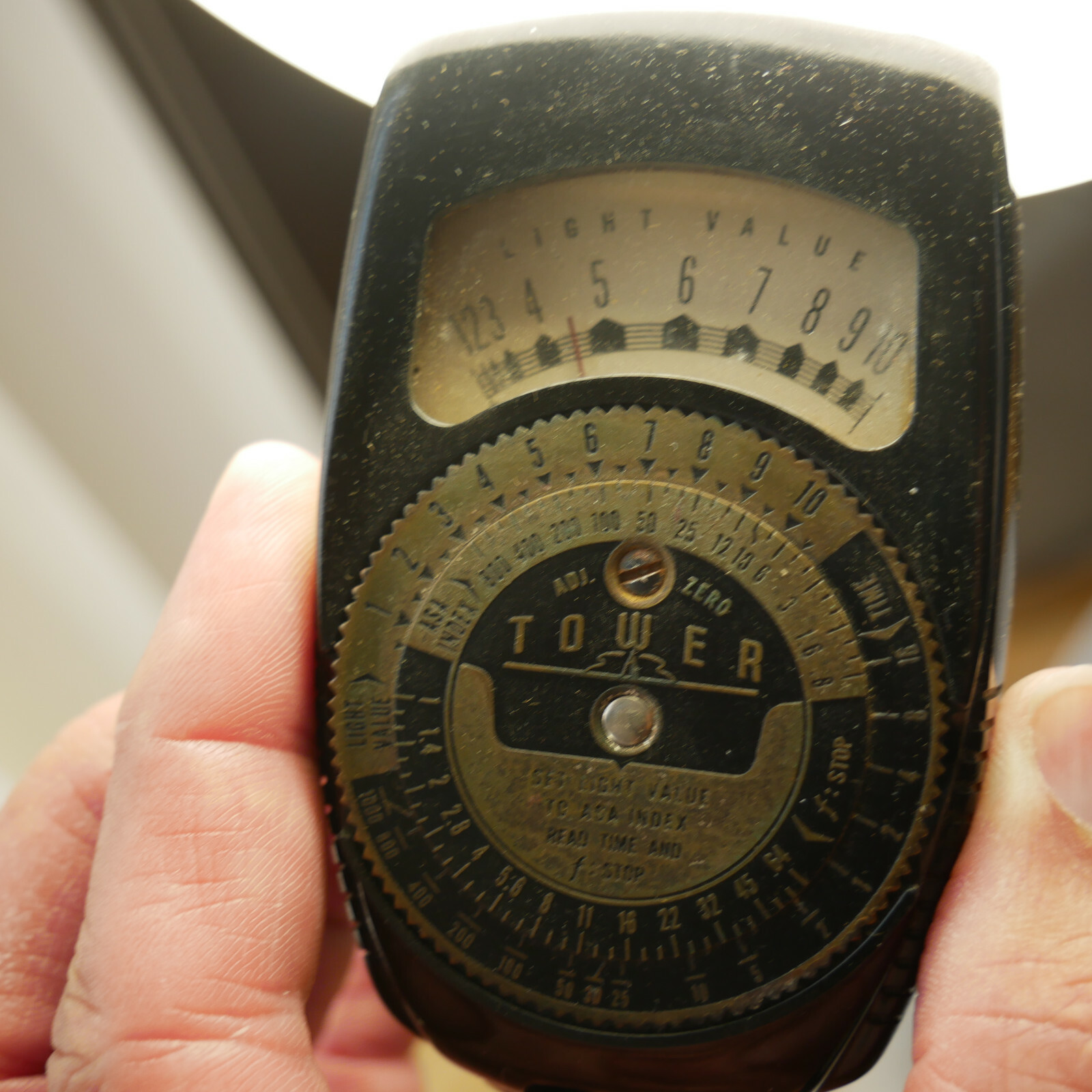 VTG Tower Light Value Reader for 35mm Black Leather Case SOLD AS IS For Parts
