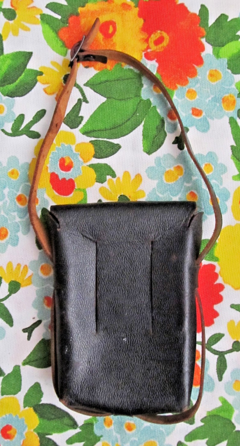 Vintage 1935 Kodak Bantam black leather camera bag
