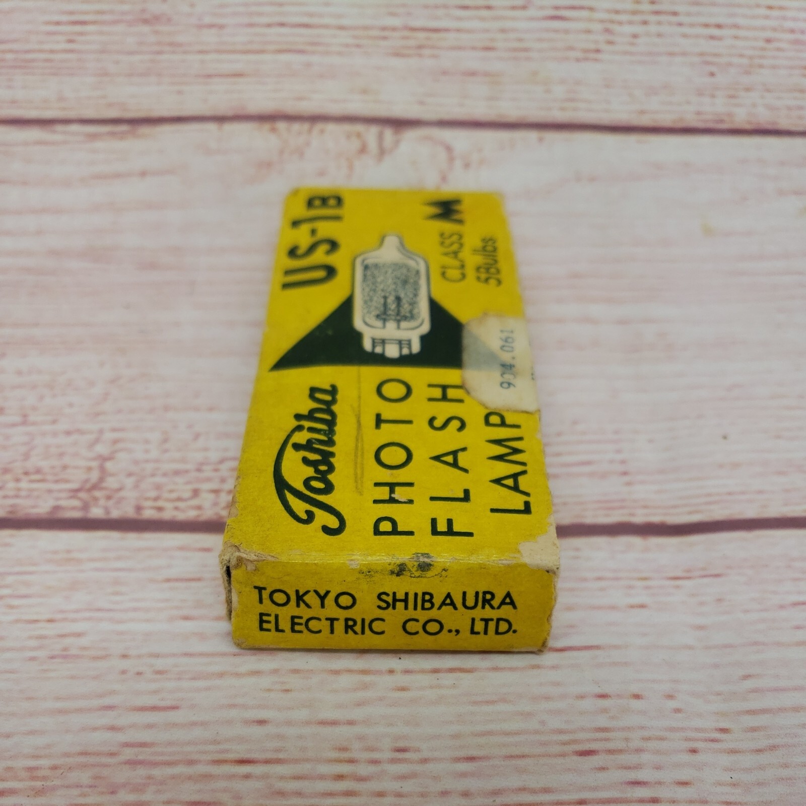 Vintage Toshiba Photo Flash Lamp US-1B Class M 5 Bulbs