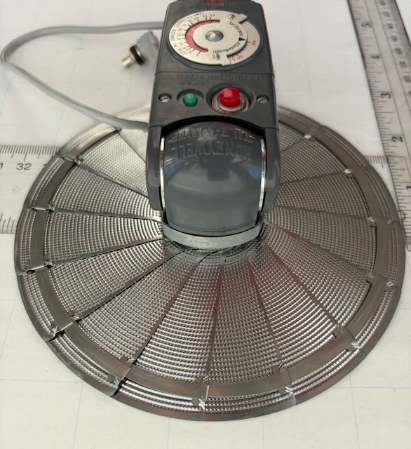 Vintage HONEYWELL TILT-A-MITE Camera Flash Collapsible Fan Style w/ Case