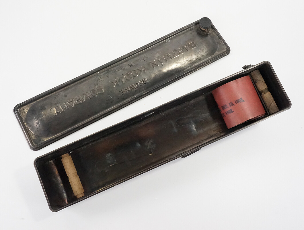 KODAK NO. 2 BROWNIE DEVELOPING TANK/cks/220051