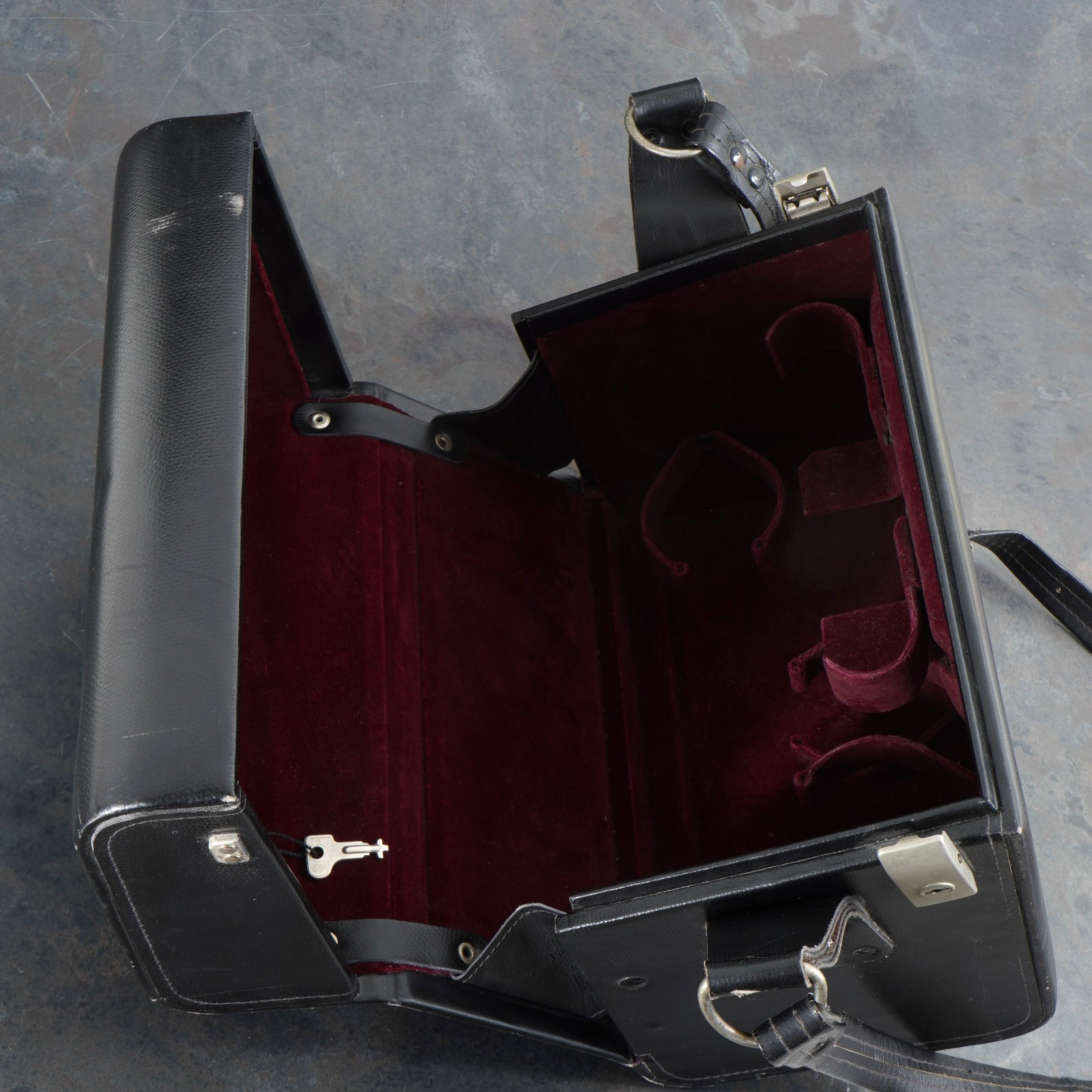 -[EX++]Vintage Alps Leather Camera Bag Black With Dark Burgandy Interior